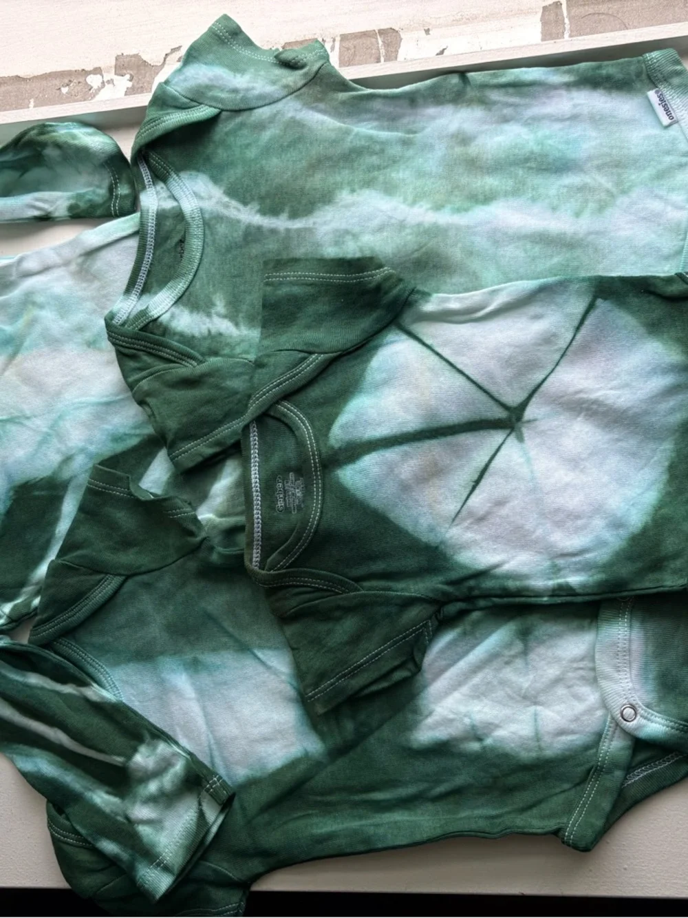 Lot of Tie-Dye Baby Onesies - Green, Pink, Purple Mix - size newborn-6 months